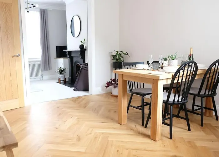 Cleveland With Letsstay York