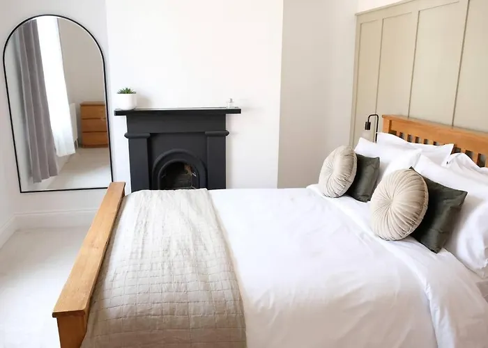 Cleveland With Letsstay *